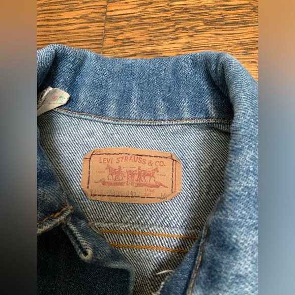 LEVI’S Classic Trucker Denim Jean Jacket Button Up Kids Youth Size 10 Unisex - Picture 7 of 15